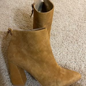 Stuart Weitzman Women's Grandiose Boot